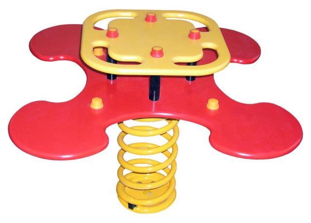 MUELLE INFANTIL DE POLIETILENO USO P�BLICO, 4 PLAZAS INFANTILES, REF_MO005